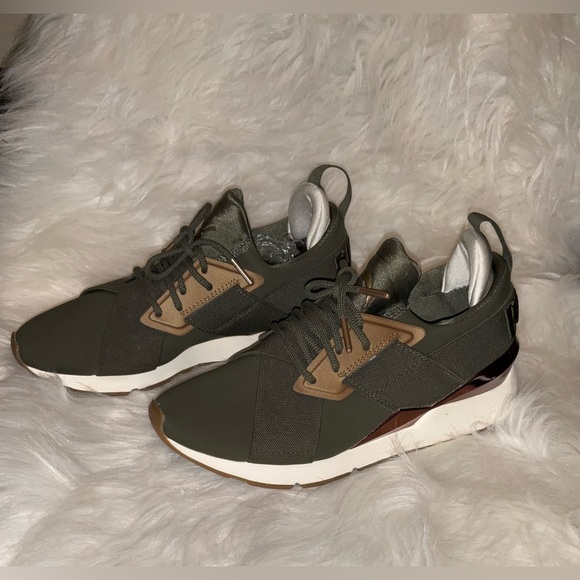Puma Shoes - PUMA Sneakers Size: 6.5